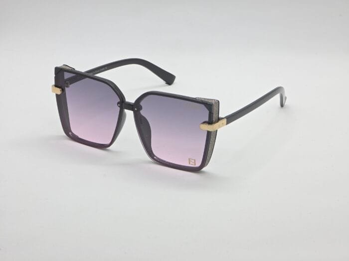 Sunglasses| FENDI | DD15163