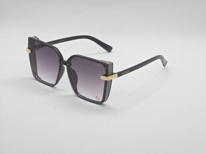 Sunglasses| FENDI | DD15163